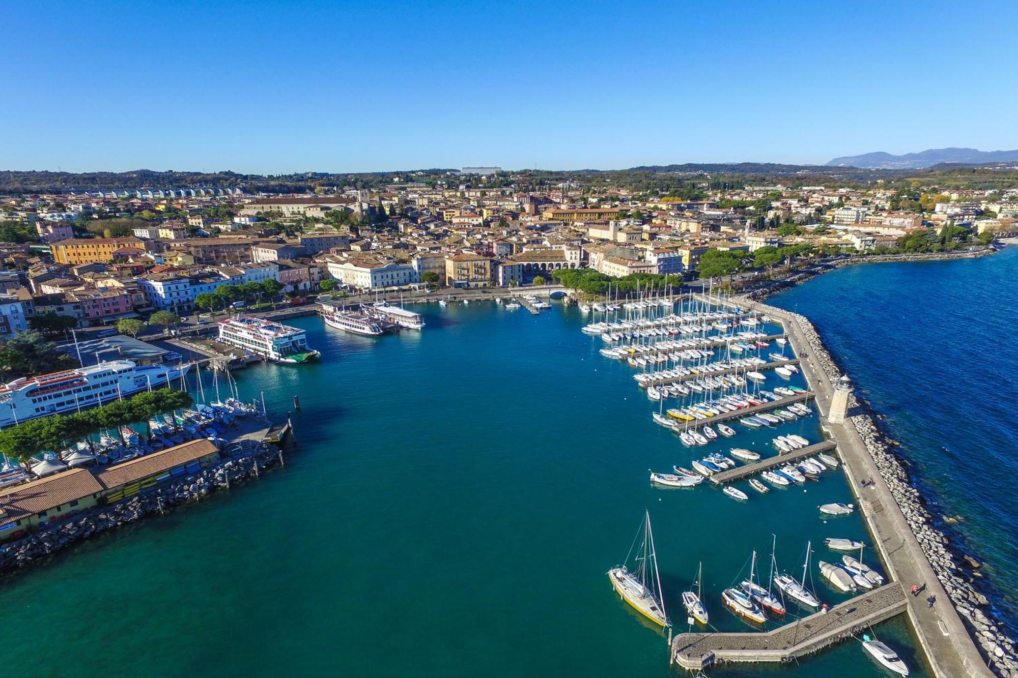 Casa Del Faro - Happy Rentals Peschiera del Garda Dış mekan fotoğraf
